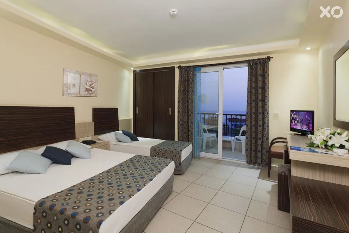 Arabella World Hotel