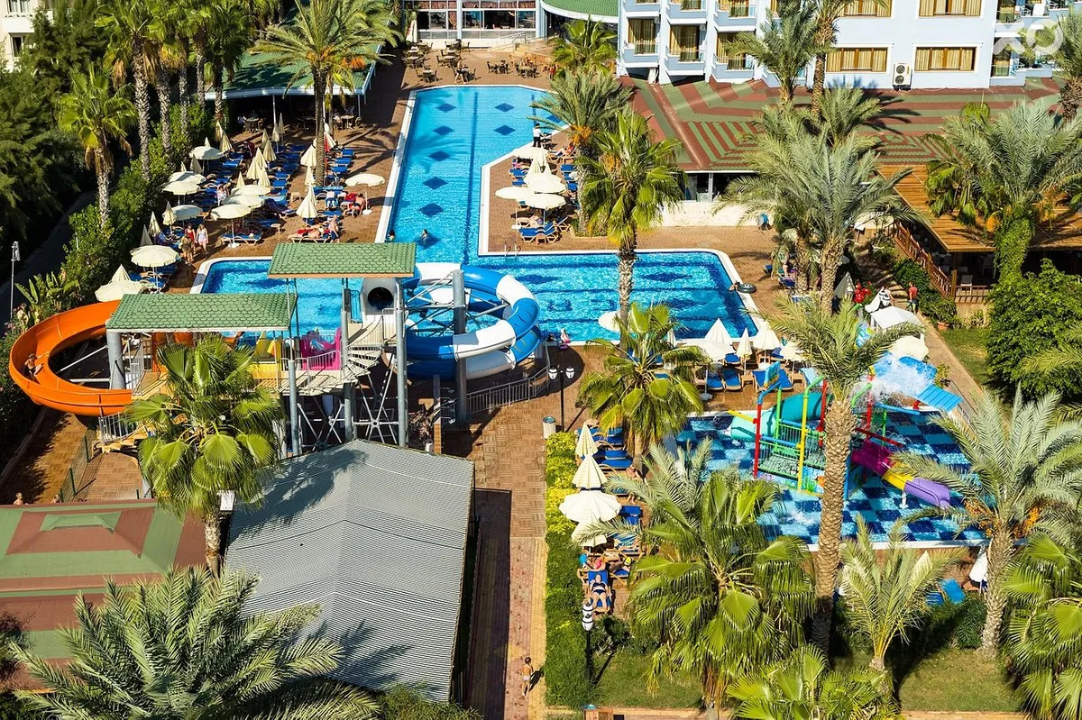 Caretta Beach Hotel