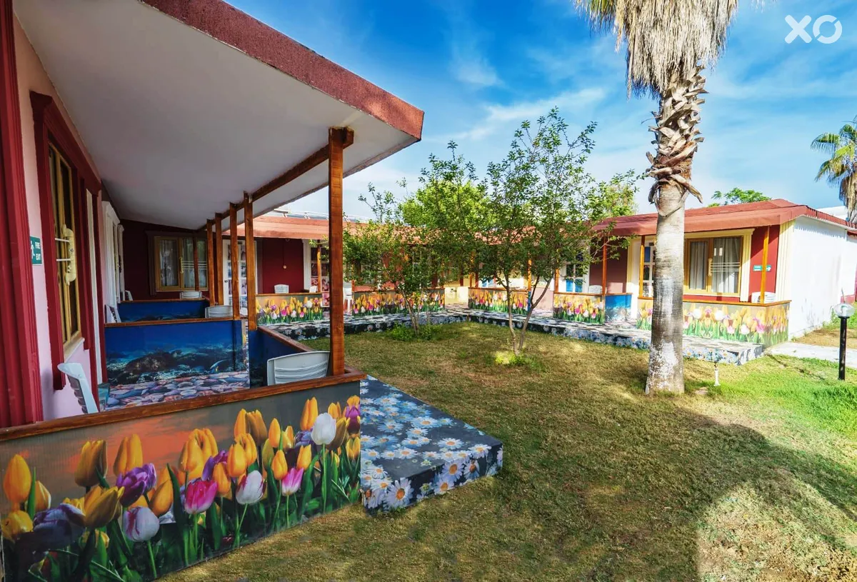 Aperion Beach Hotel