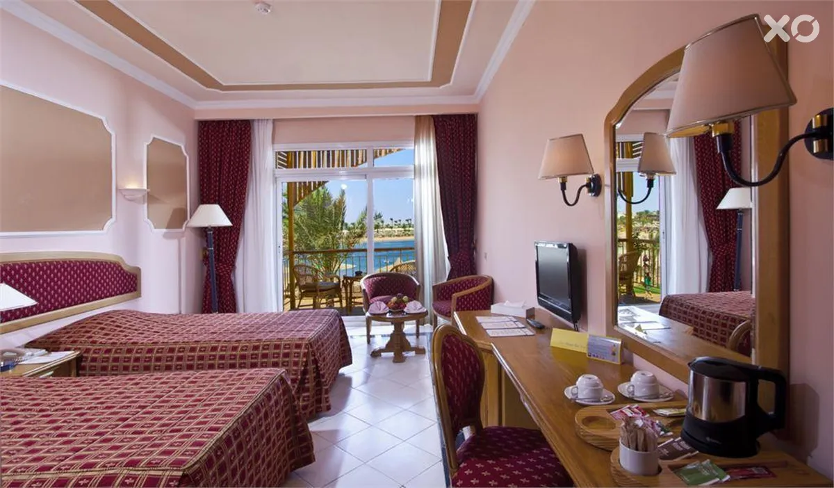 Desert Rose Resort
