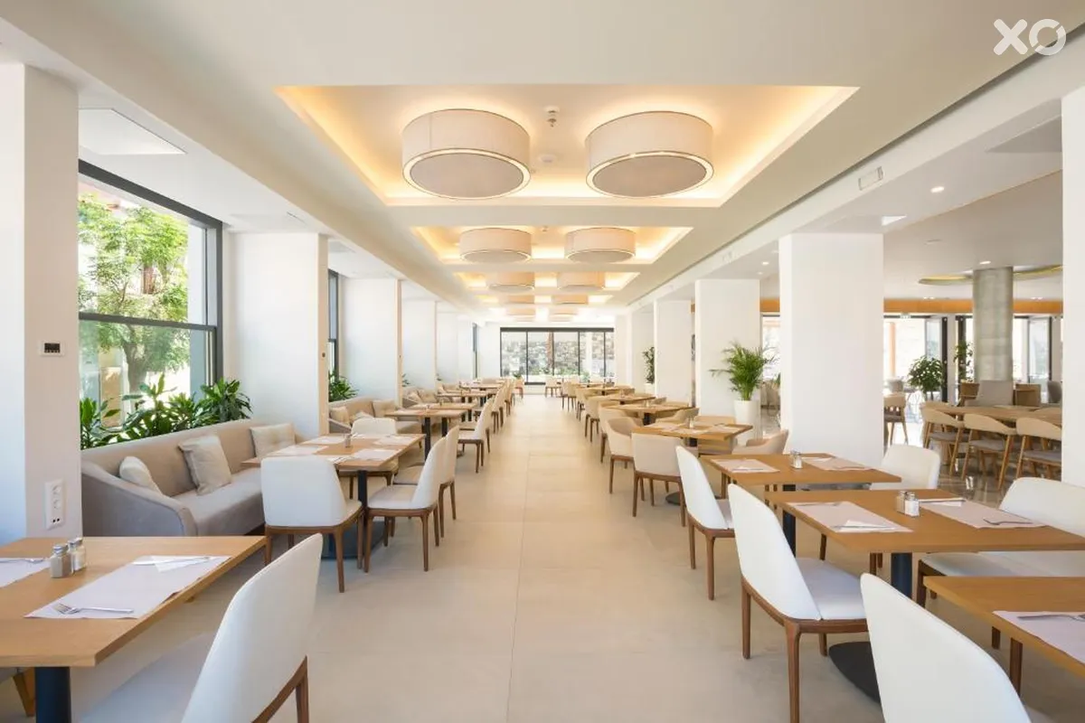 Erato Hotel