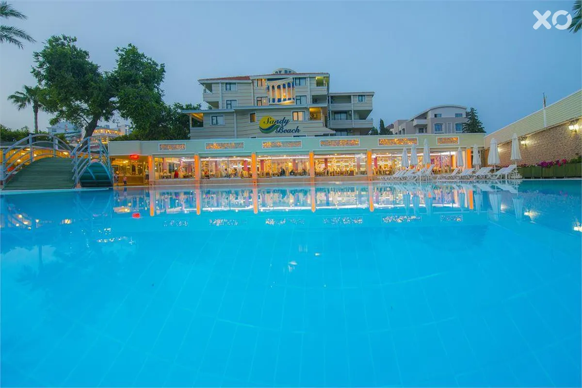 Sandy Beach Hotel