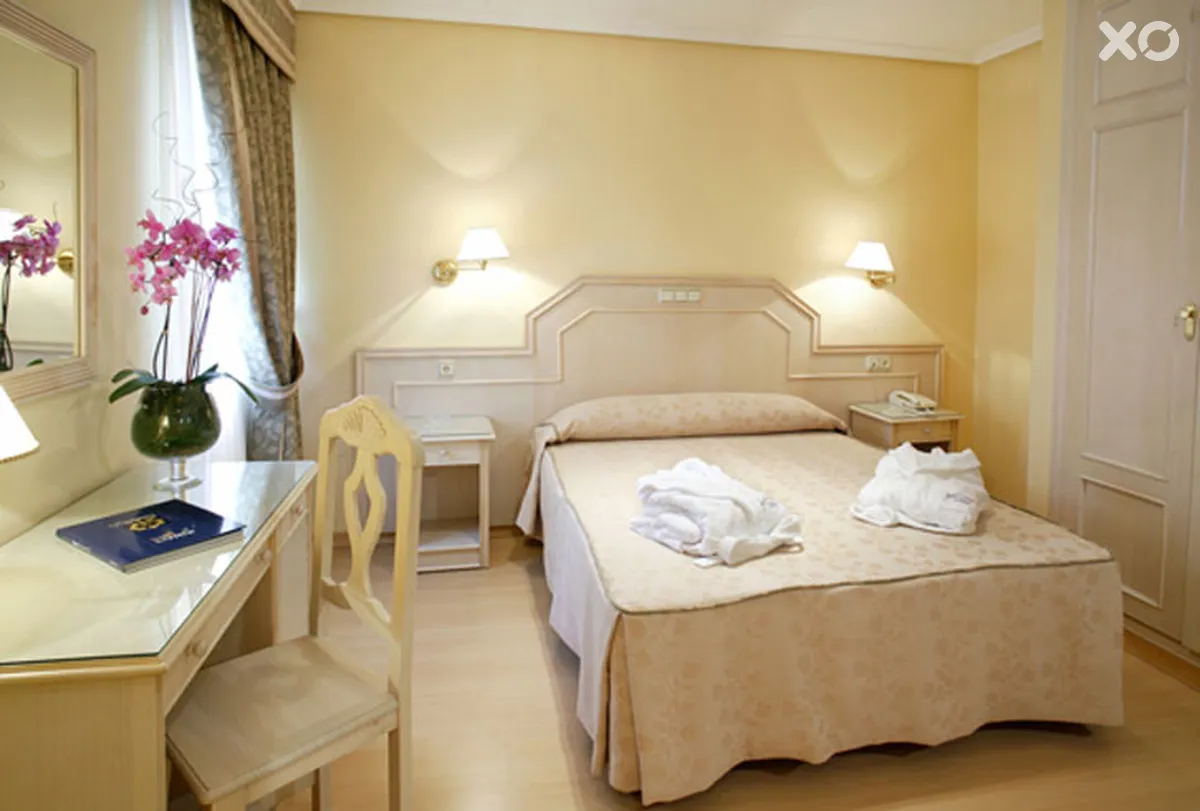 H10 Corregidor Boutique Hotel