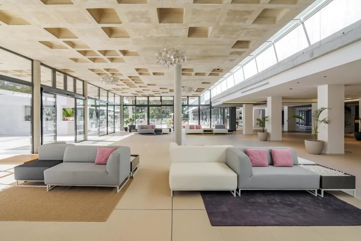Els Pins Resort & Spa