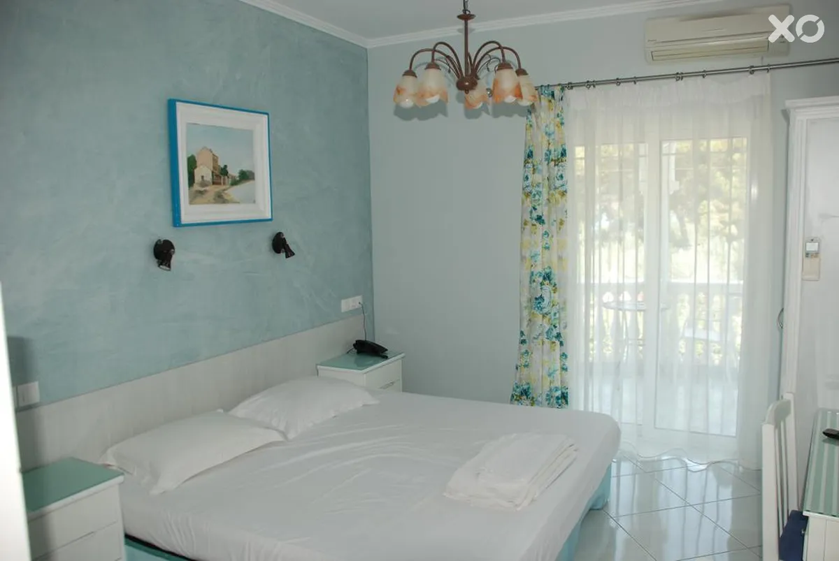 Diaporos Hotel
