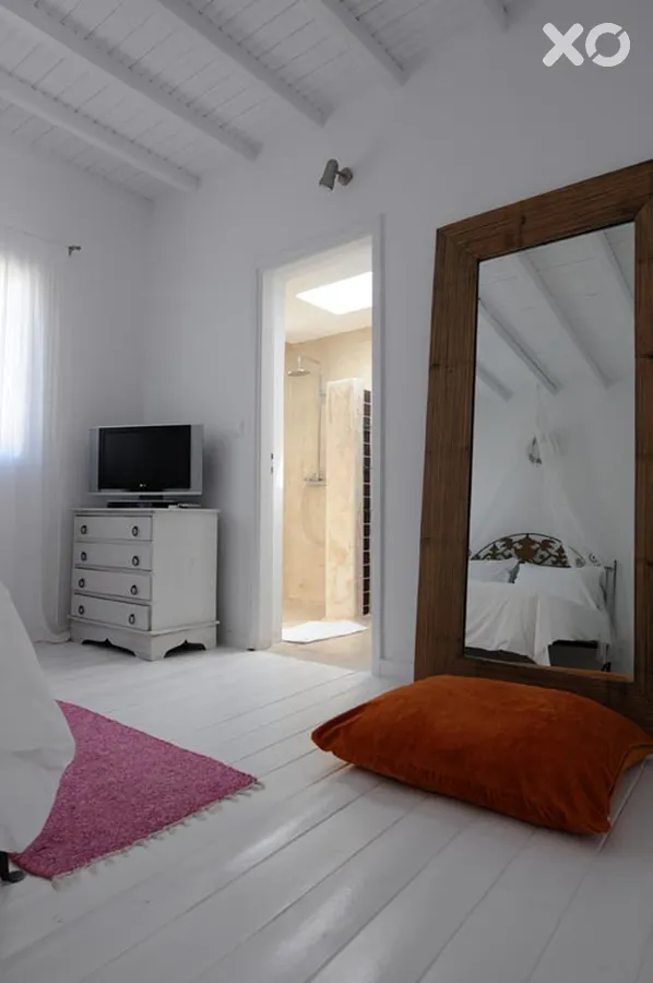 Ostraco Suites