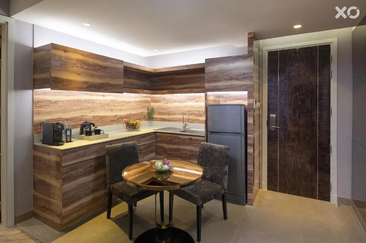 Aira Hotel