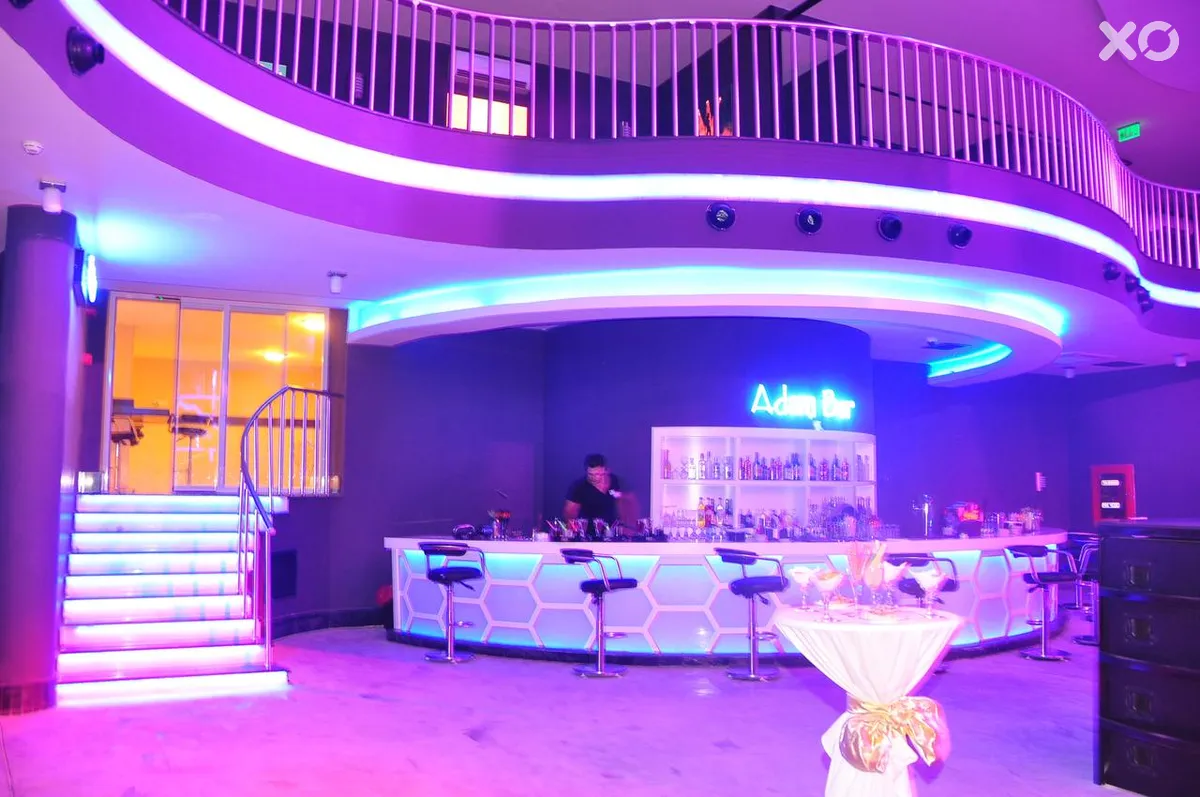 Adella Side Hotel