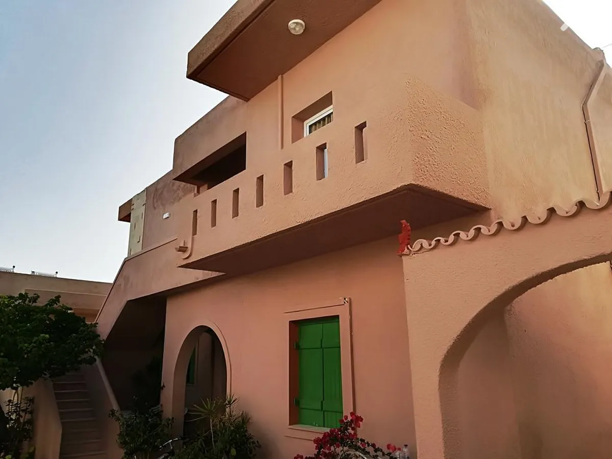 Evina Room & Villas