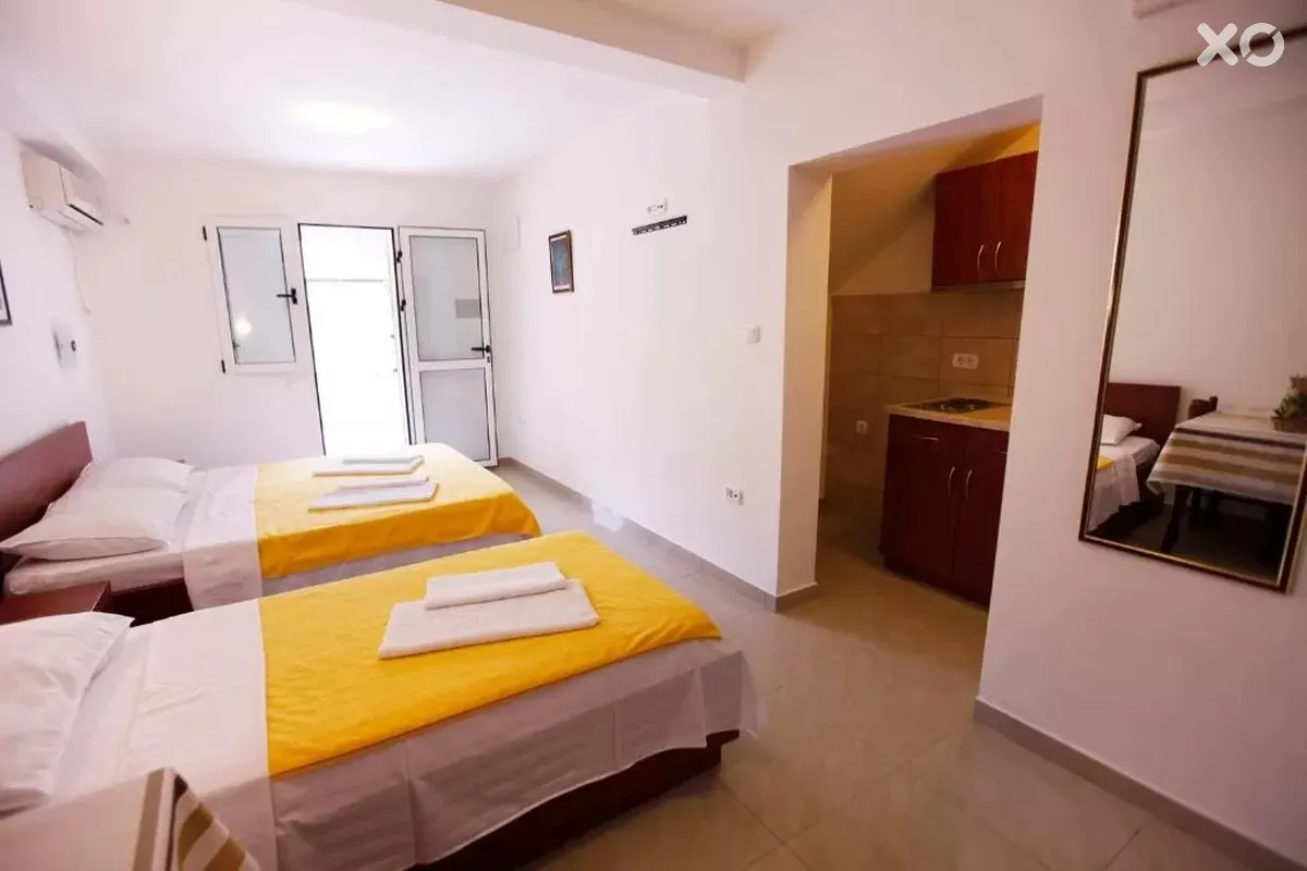 Baron Apartments