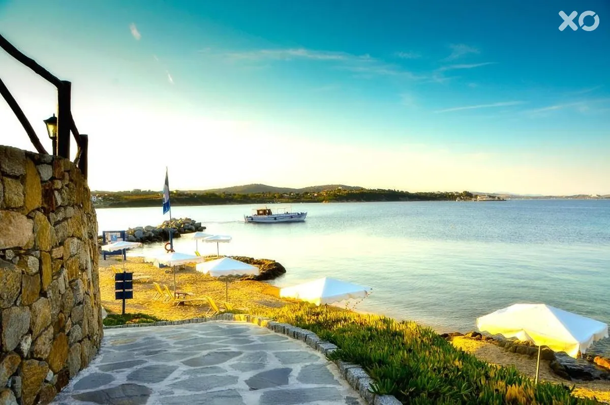 Agionissi Resort
