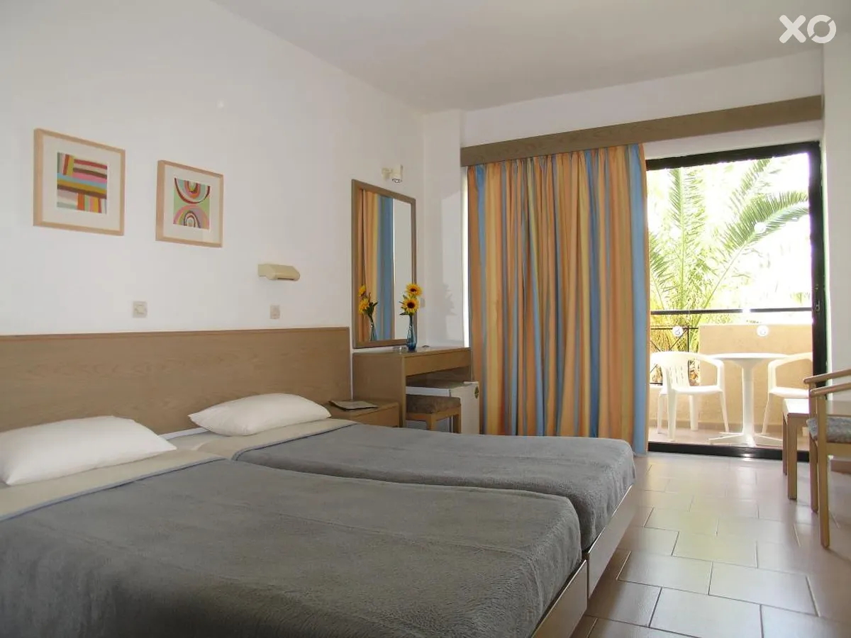 Summerland Hotel & Bungalows