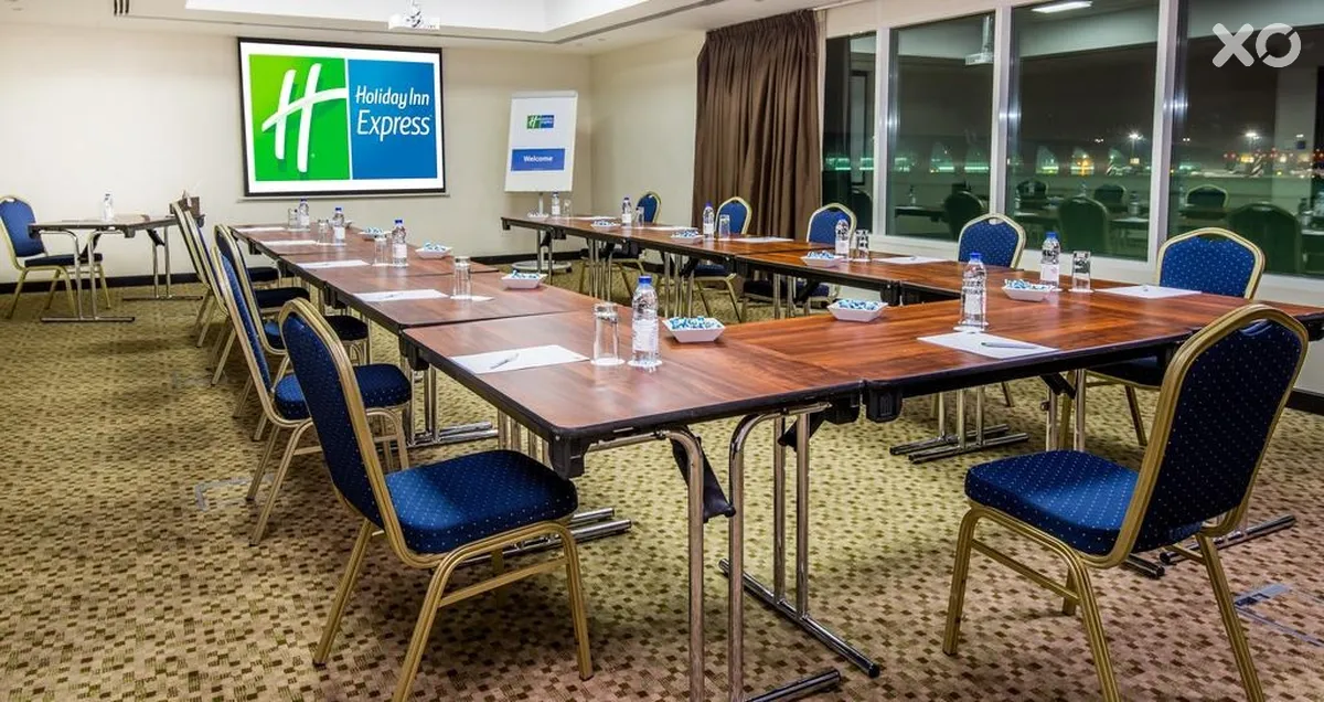 Holiday Inn Express Dubai Airport