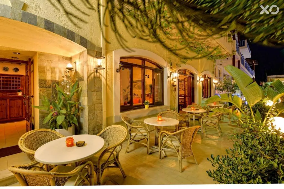 Floral Hotel