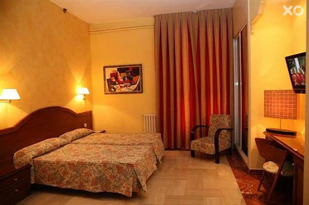 Nouvel Hotel
