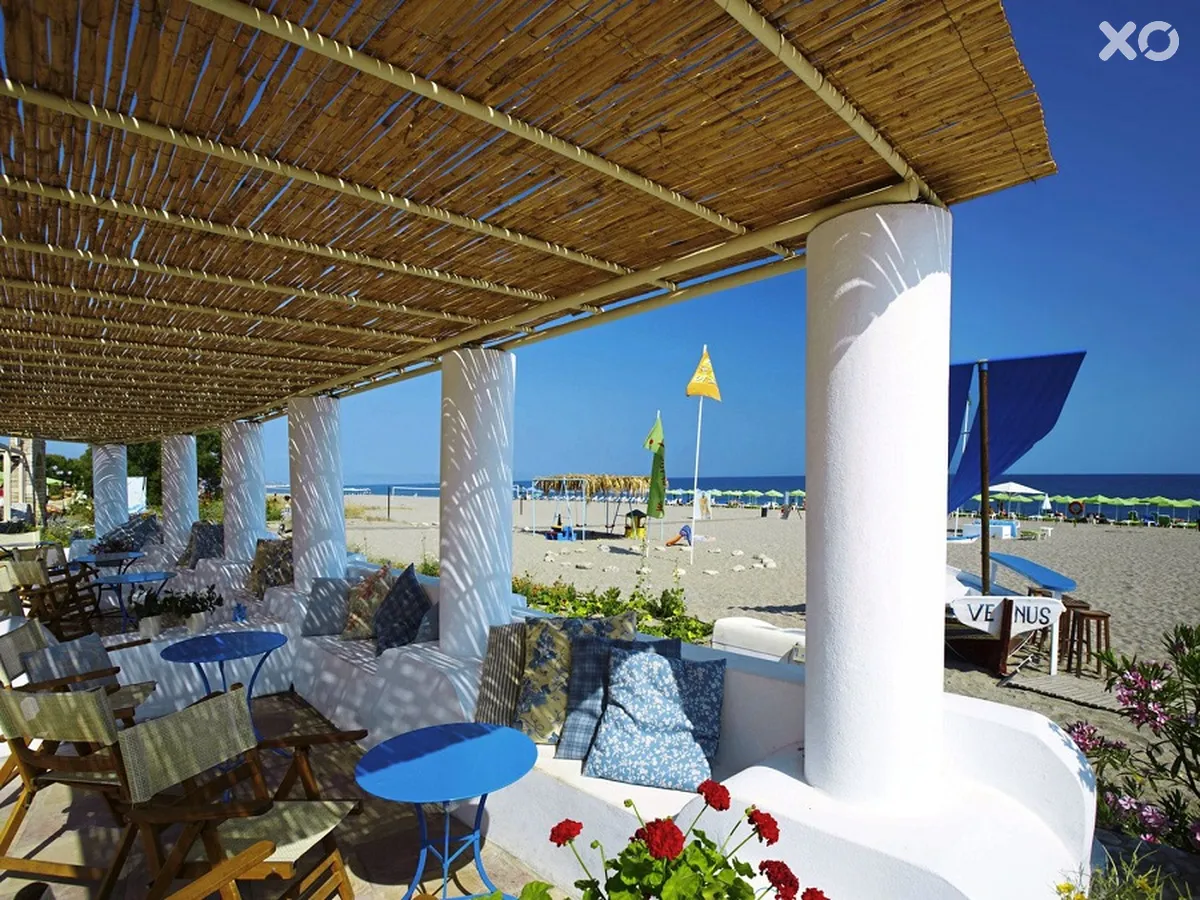 Golden Beach Hotel