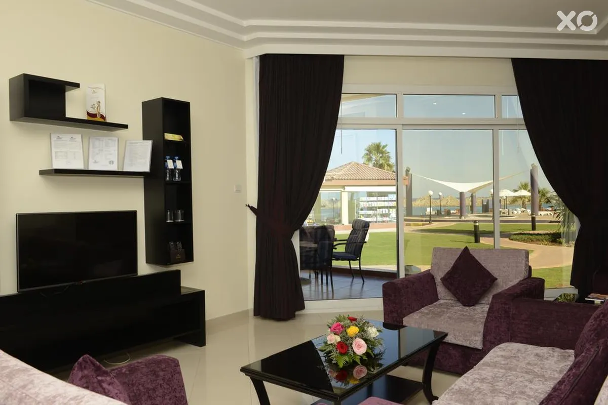 Royal Beach Hotel & Resort