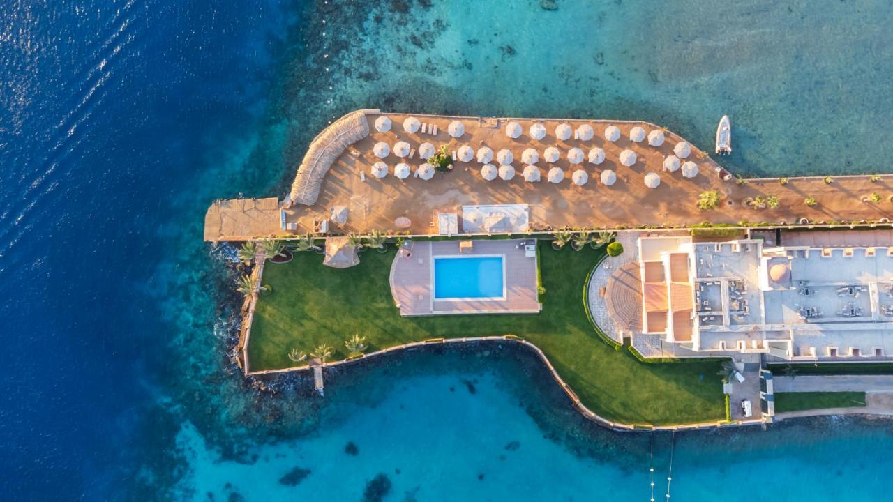 Sunny Days El Palacio