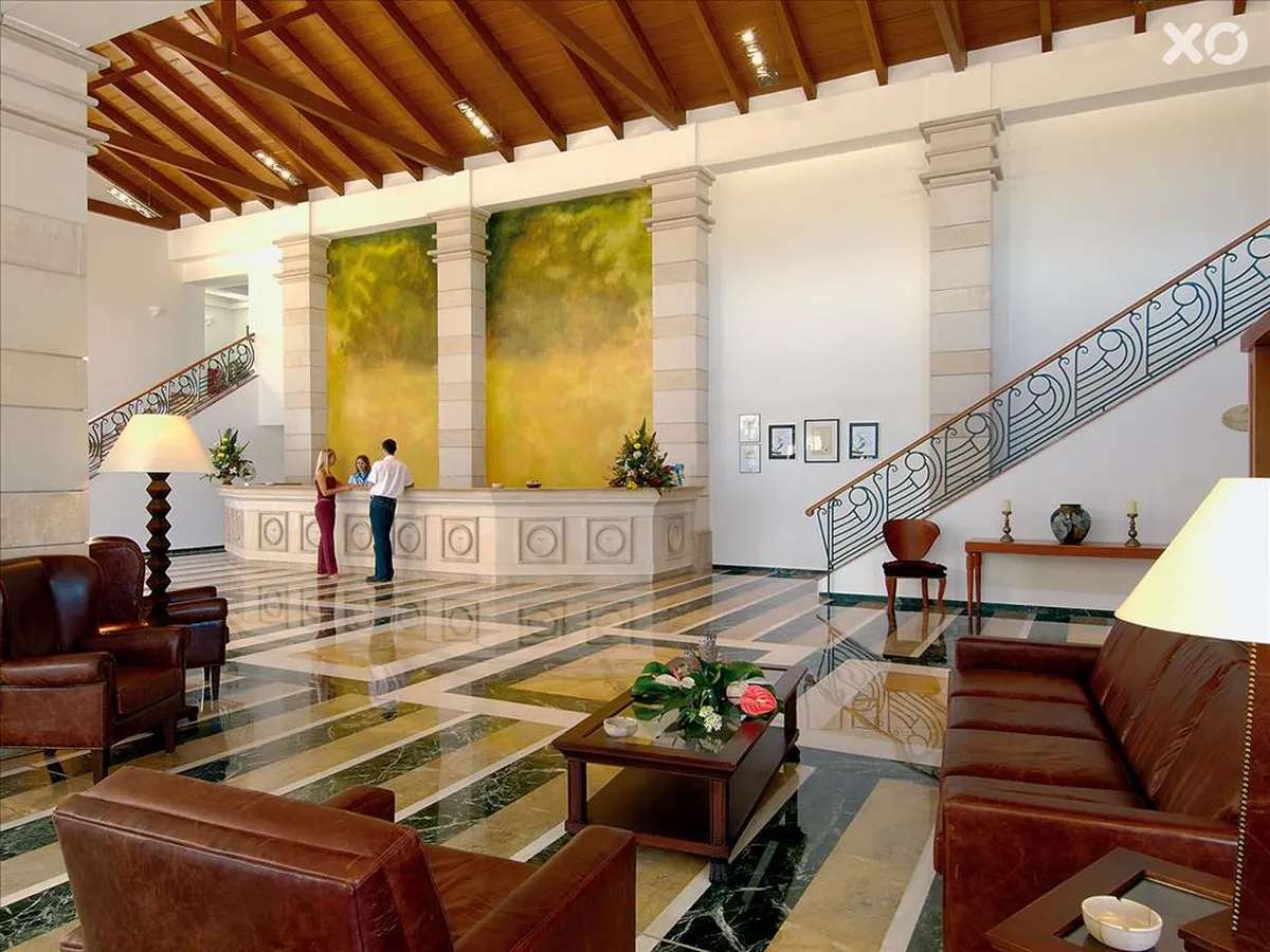 Pilot Beach Resort
