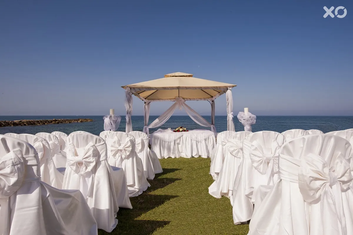 Constantinou Bros Athena Beach Hotel
