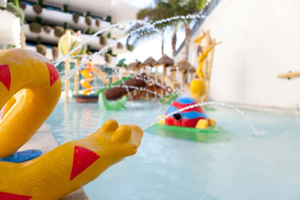 Deloix Aqua Center Hotel