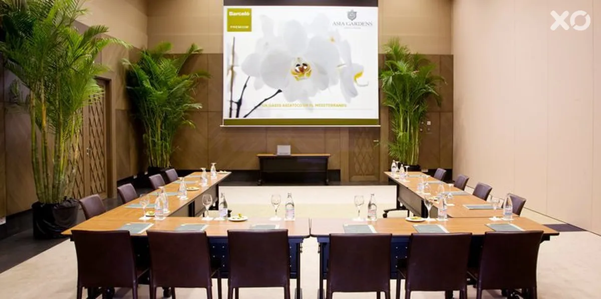 Asia Gardens Hotel & Thai Spa a Royal Hideaway Hotel