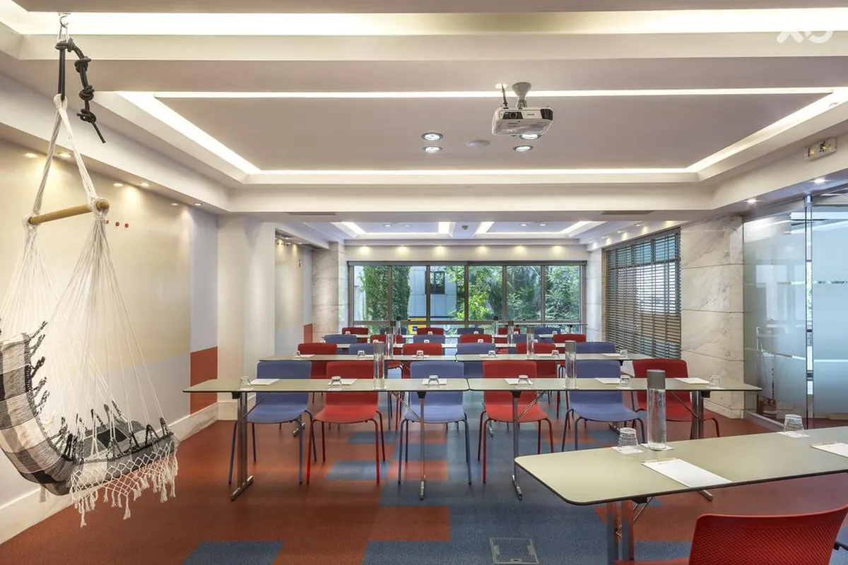 Alexandros Hotel