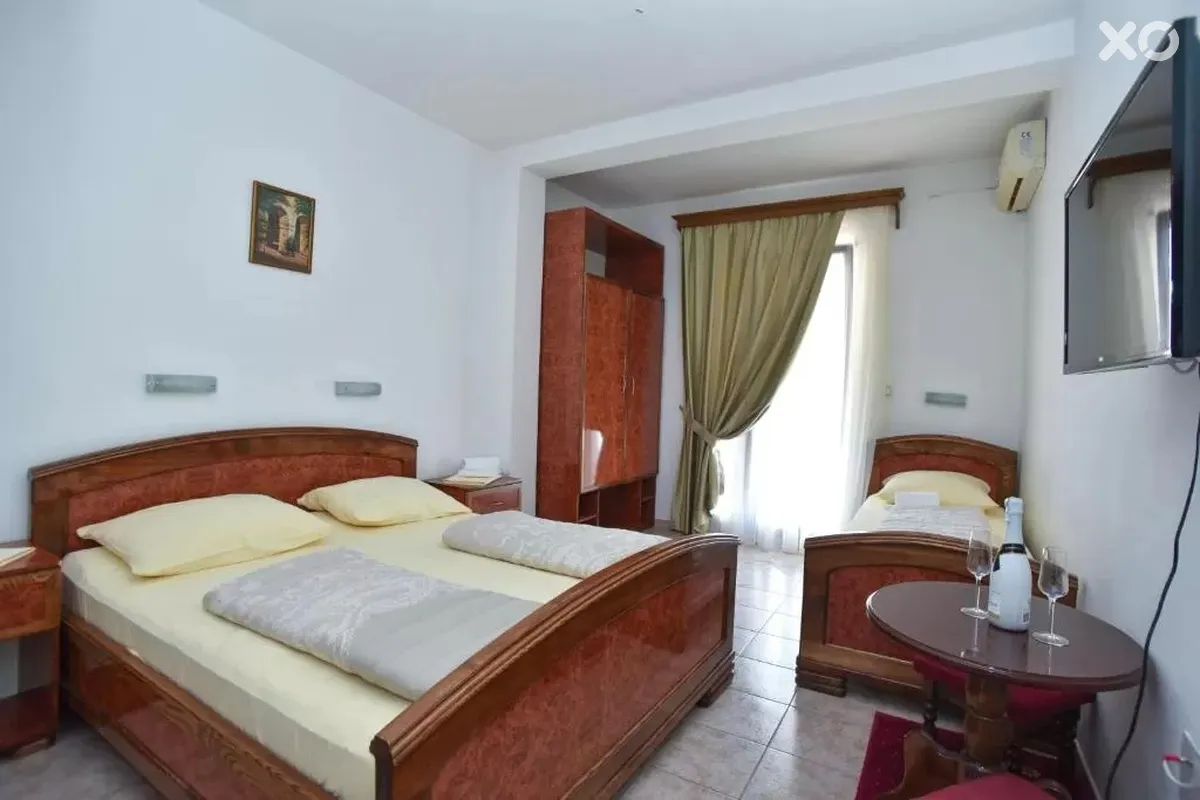 Grbalj Hotel