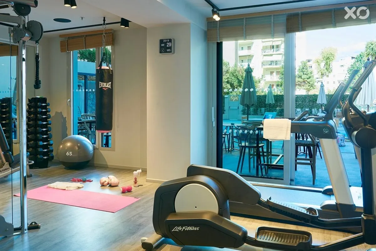 Moxy Patra Marina