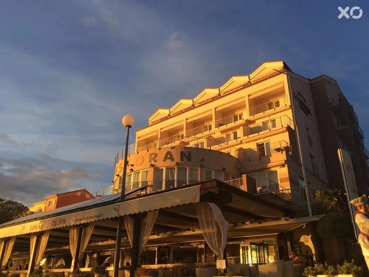 Marina Hotel