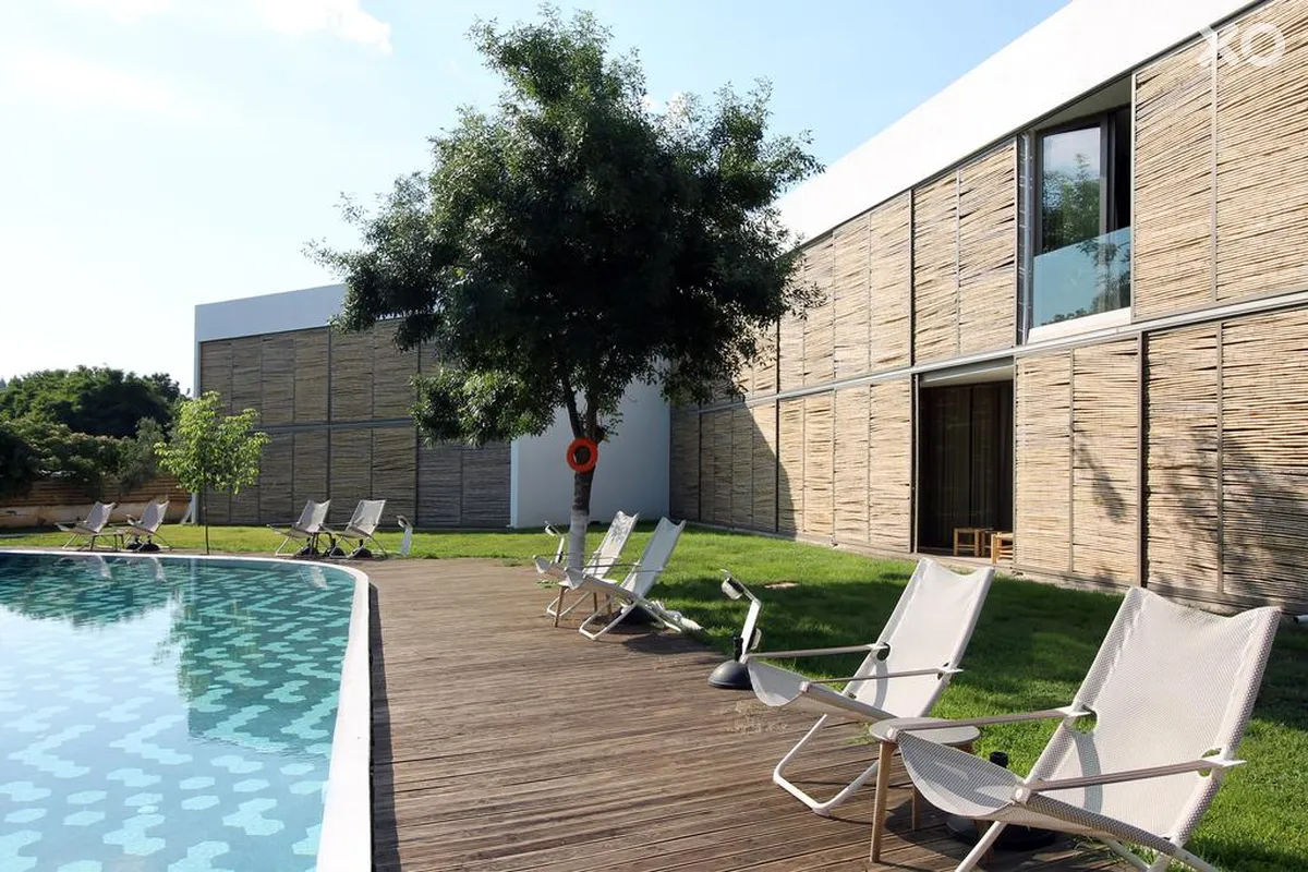 Despotiko Apartment Hotel & Suites