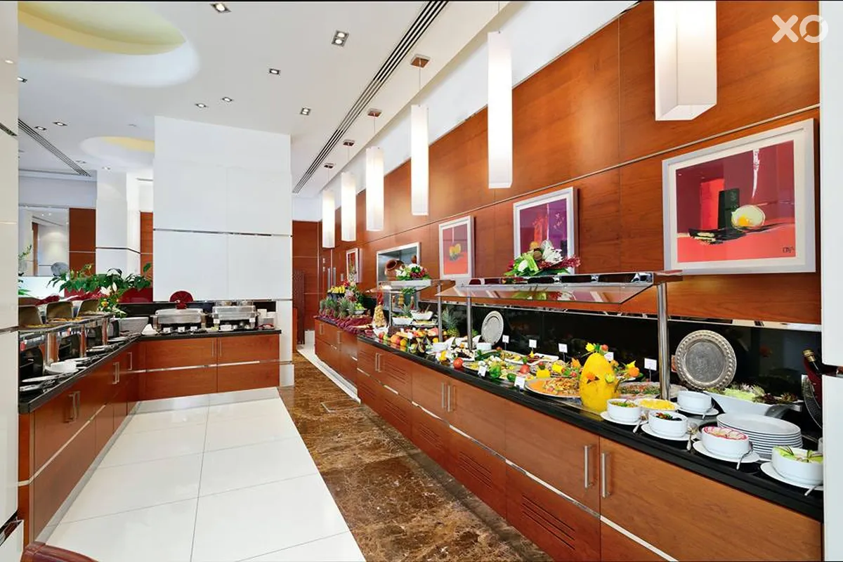 Golden Sands Hotel