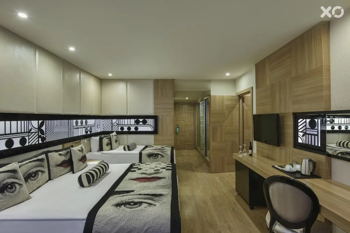 Delphin Imperial Lara