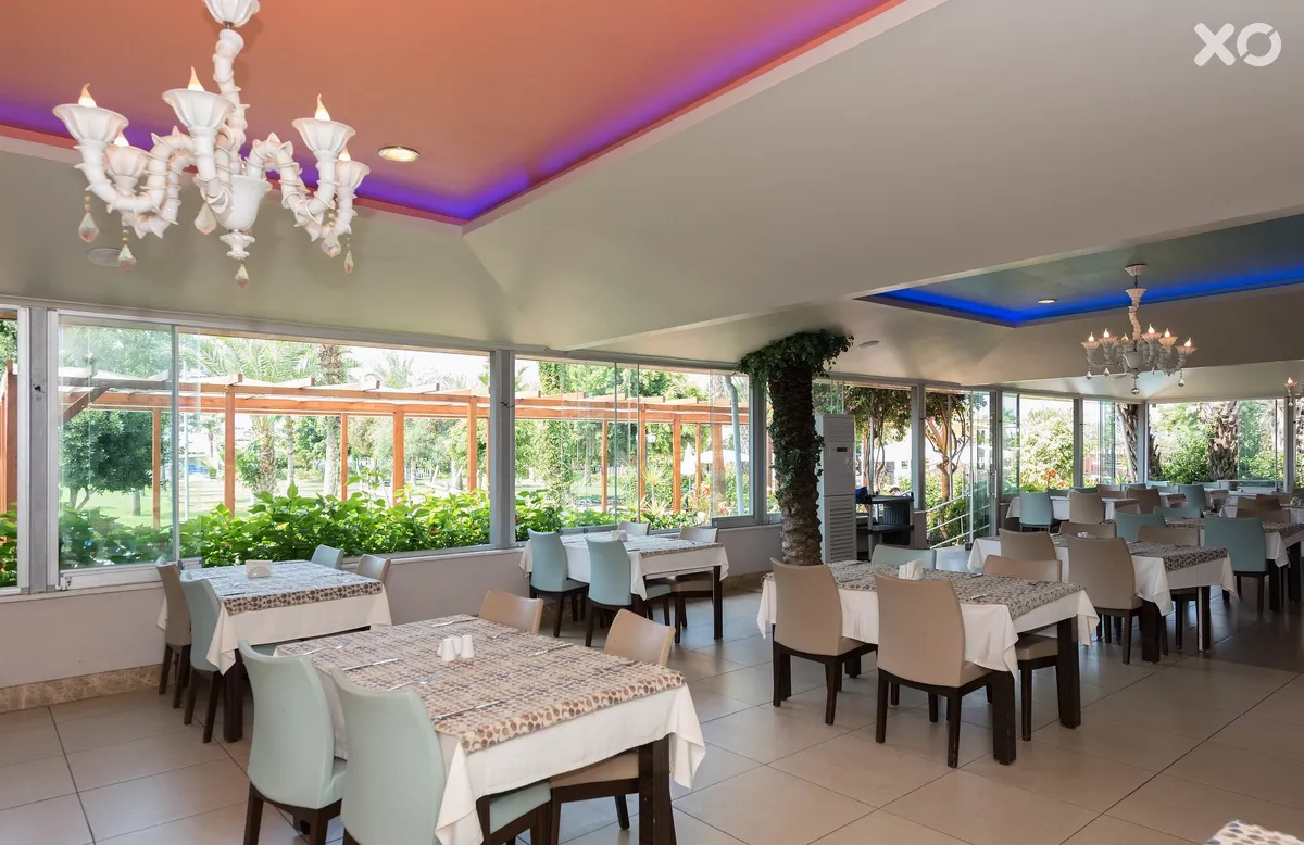Caretta Beach Hotel