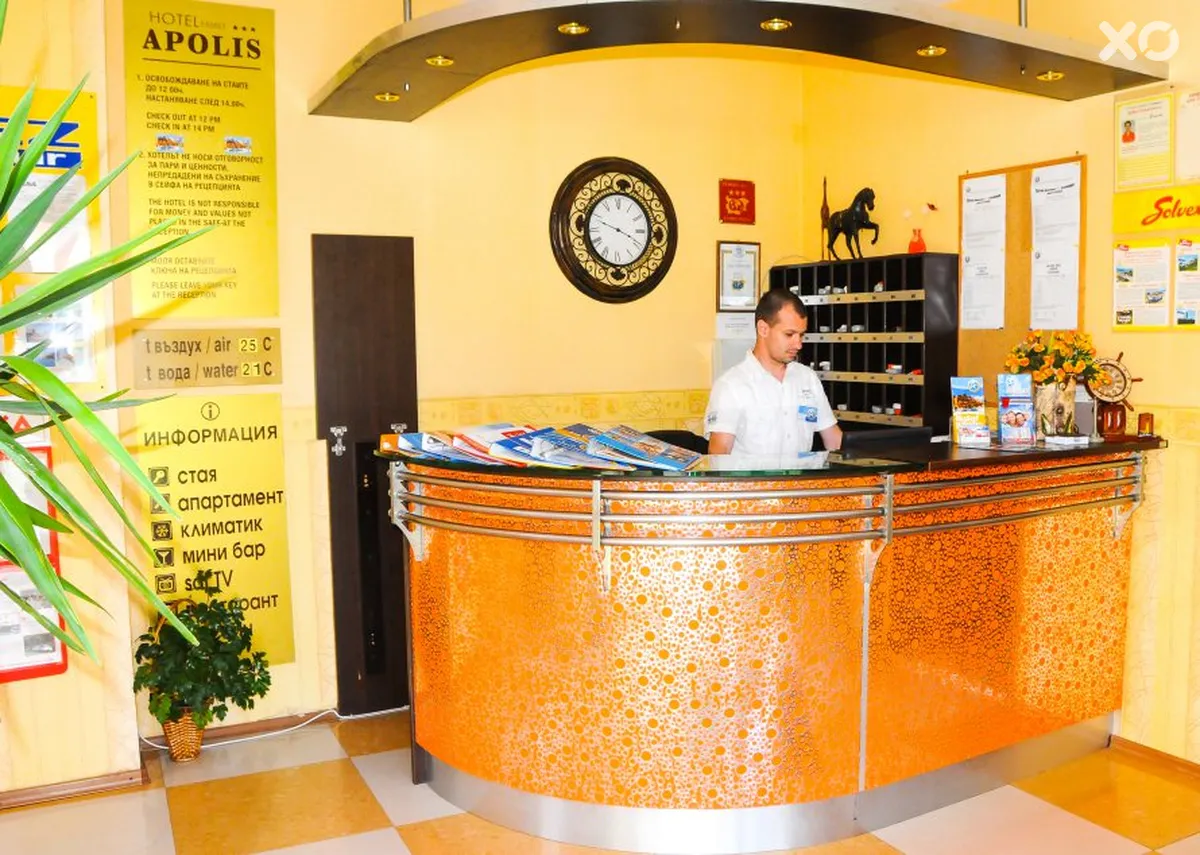 Apolis Hotel