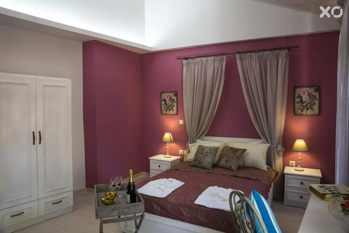 Elia Portou Rooms