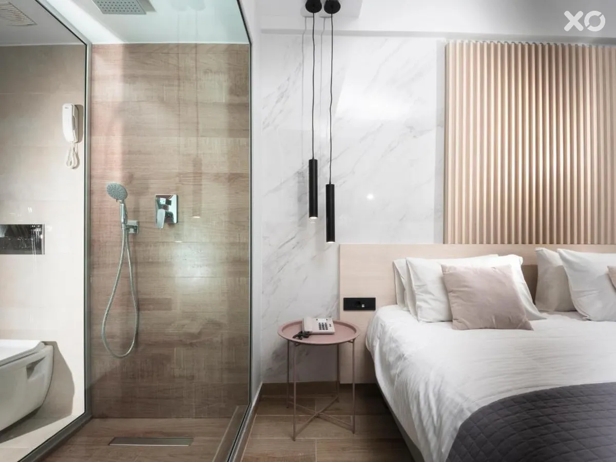 Athena Hotel