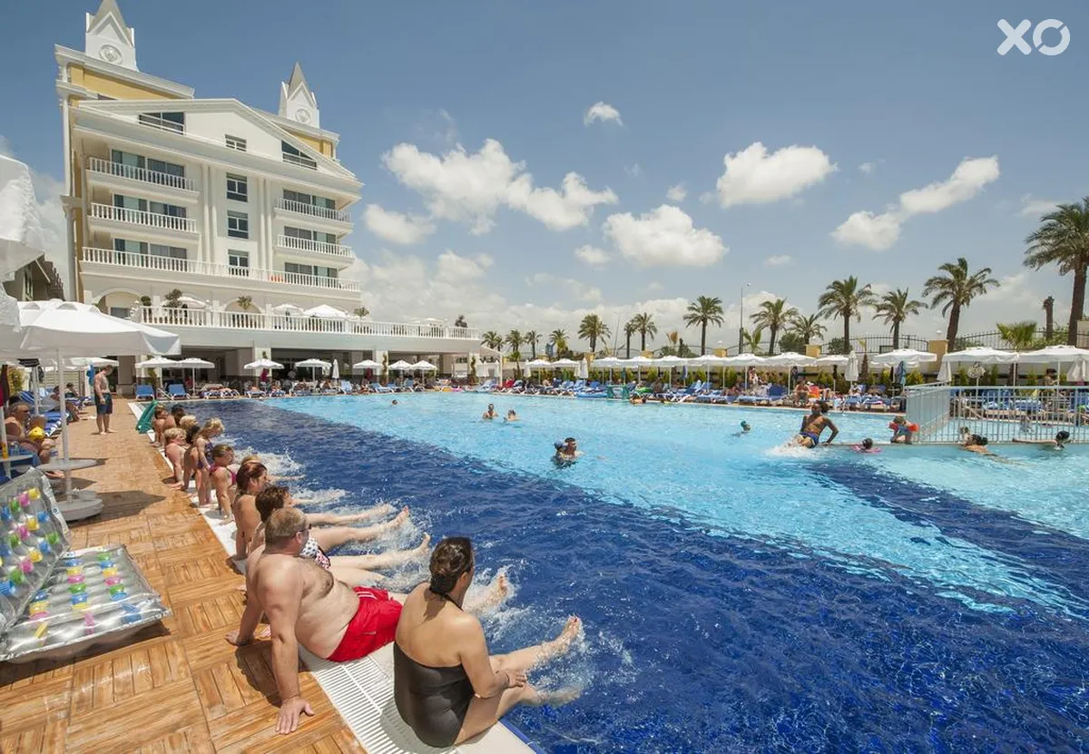 Dream World Resort & Spa