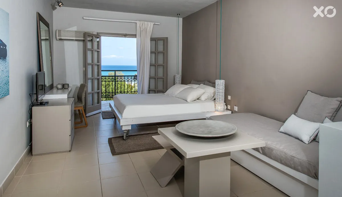 The Bay Hotel & Suites