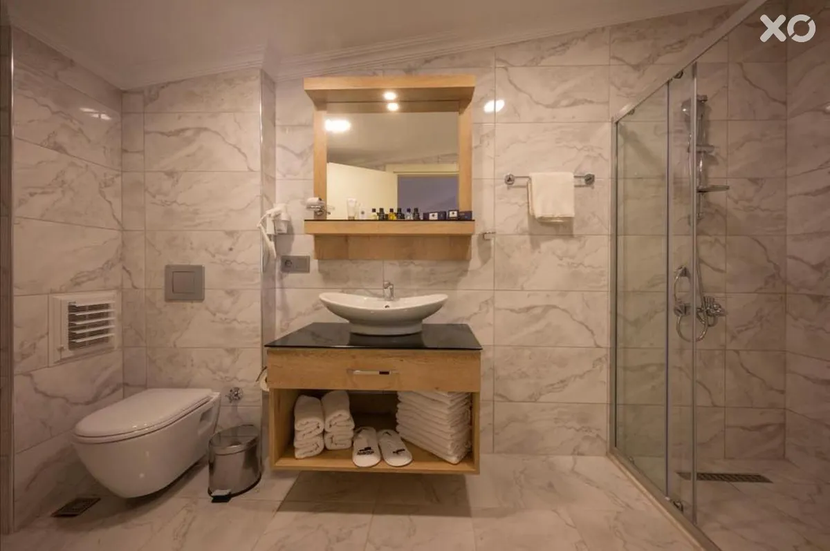 Porta Romanos Hotel