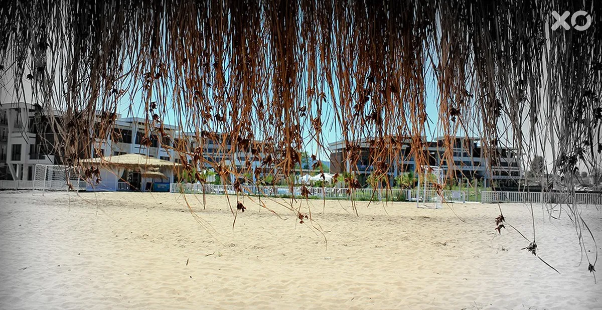 Apolonia Resort