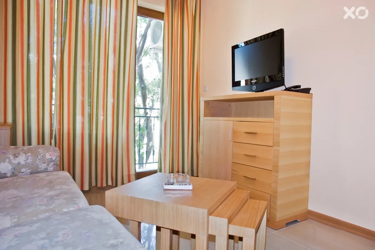 Oasis Park Hotel