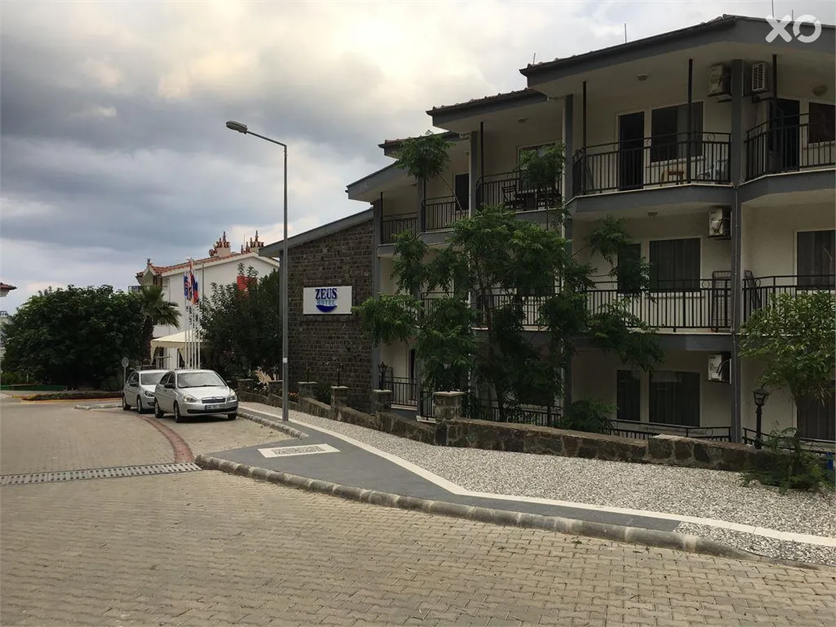 Zeus Turunc Hotel