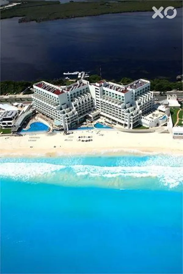 Sun Palace