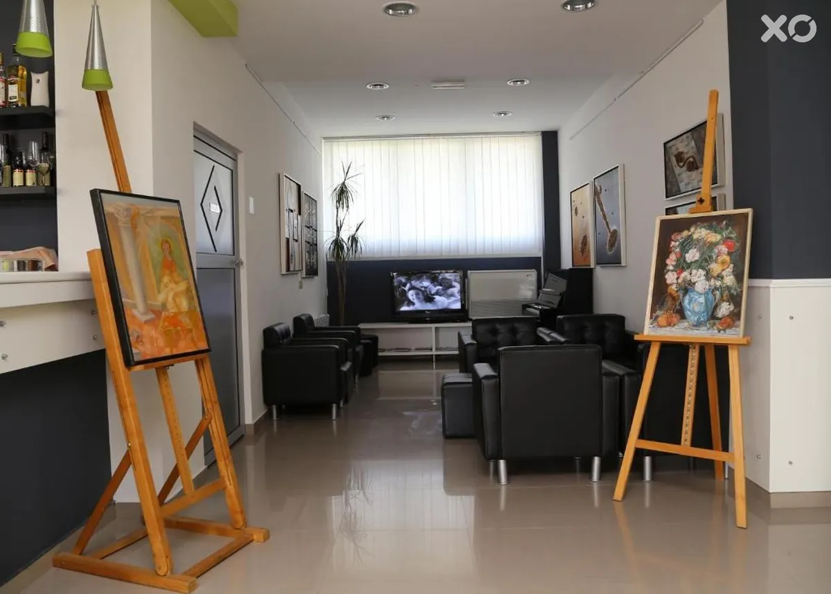 Novi Hotel