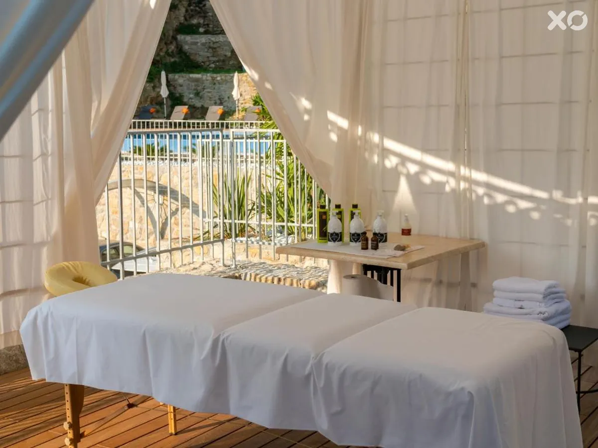 Arbiana Hotel