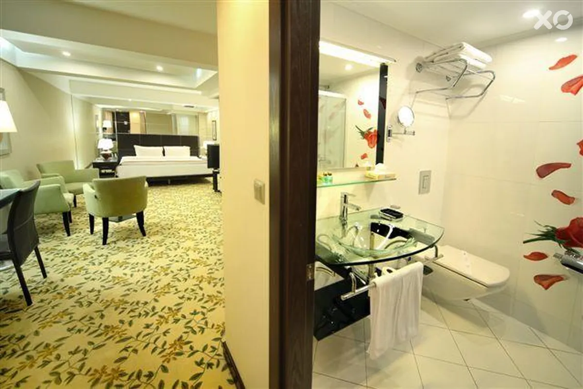 Cartoon Hotel