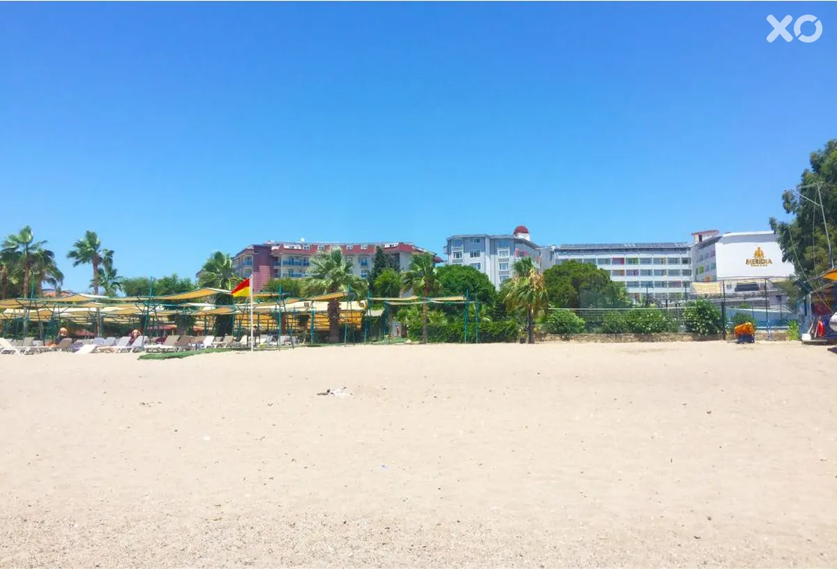 Meridia Beach Hotel
