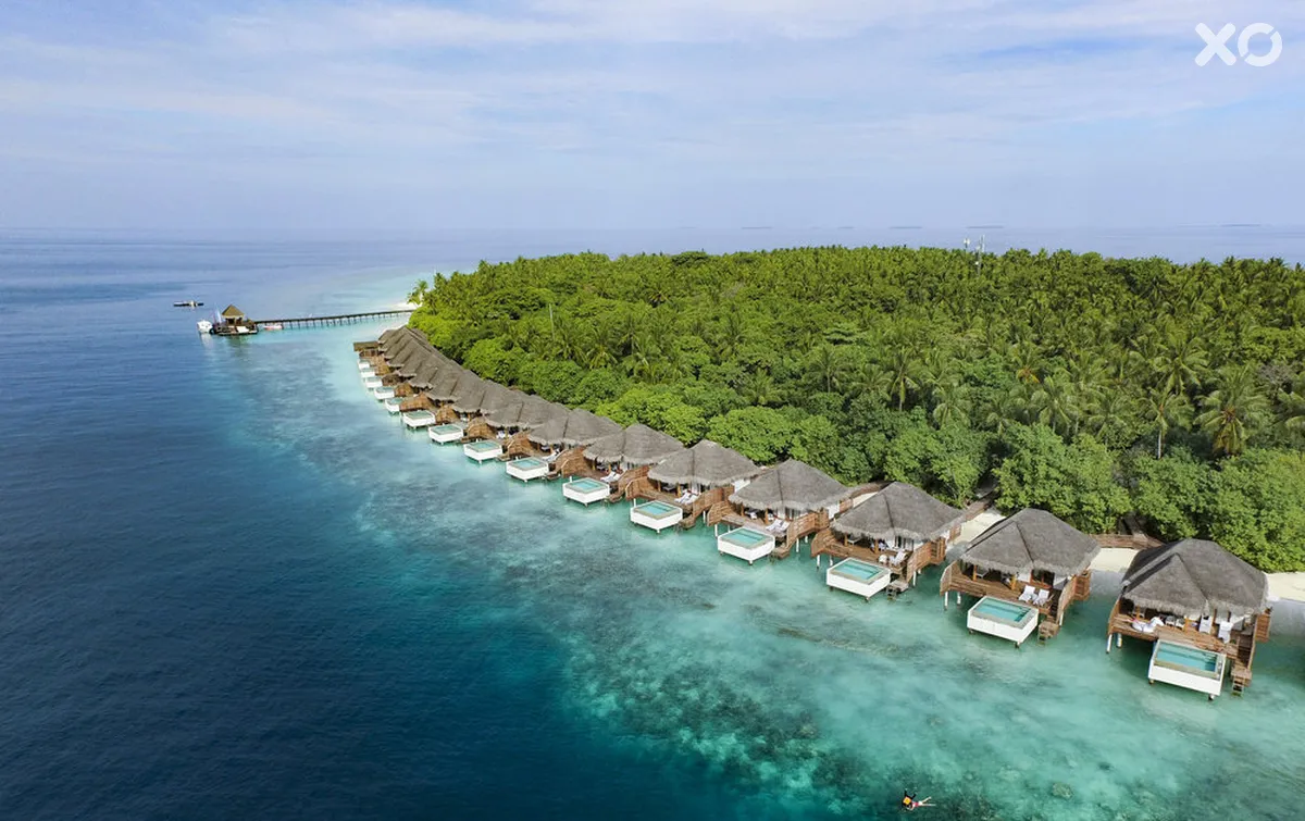 Dusit Thani Maldives Hotel