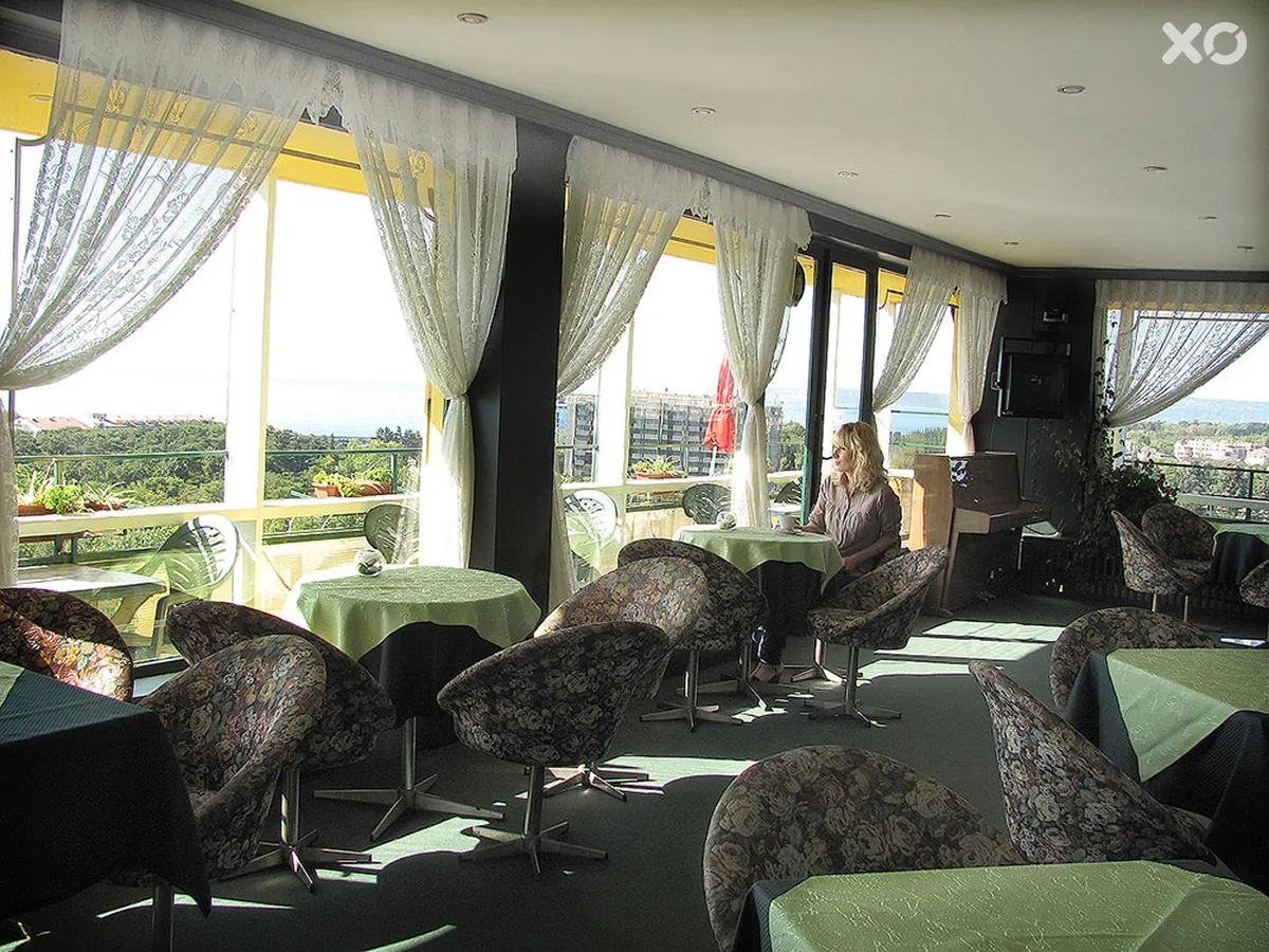 Frederic Joliot-Curie Hotel